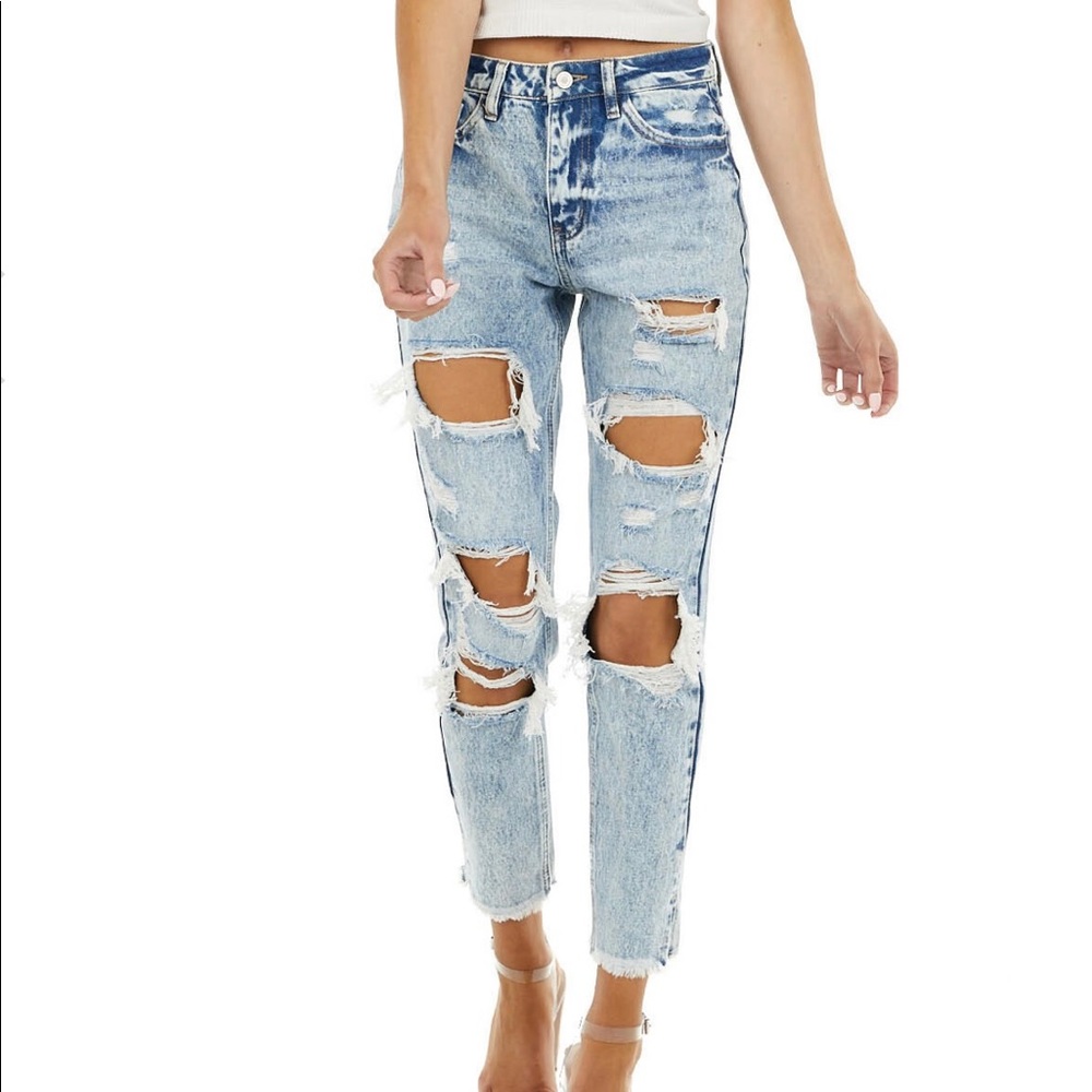KanCan High Rise Ripped Jeans - SUPER CUTE Worn ONCE